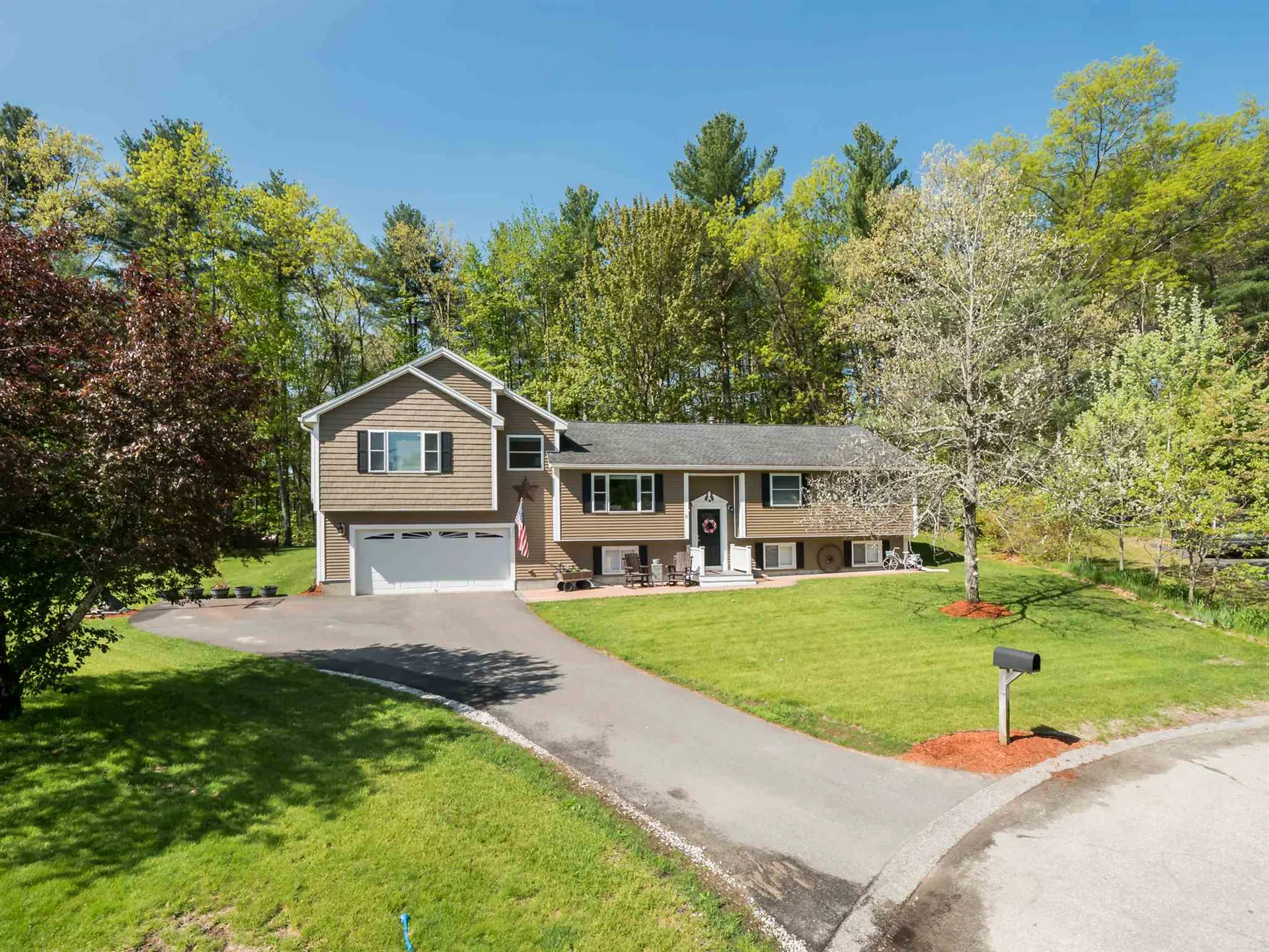 18 Juniper Way Merrimack NH 03054