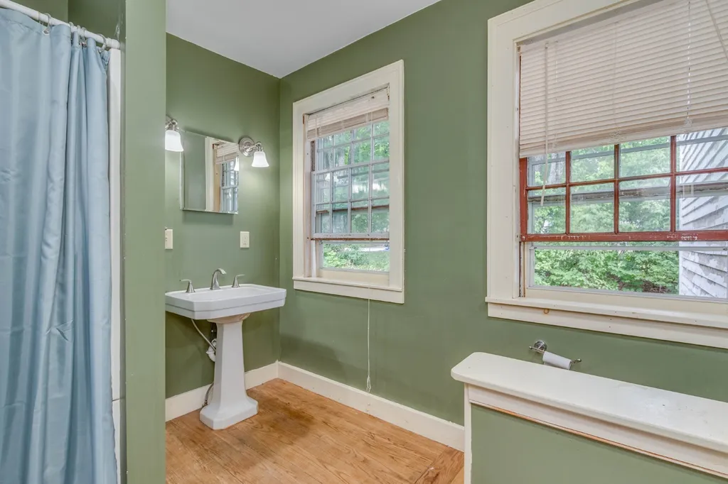 65 Maple Street Henniker NH 03242
