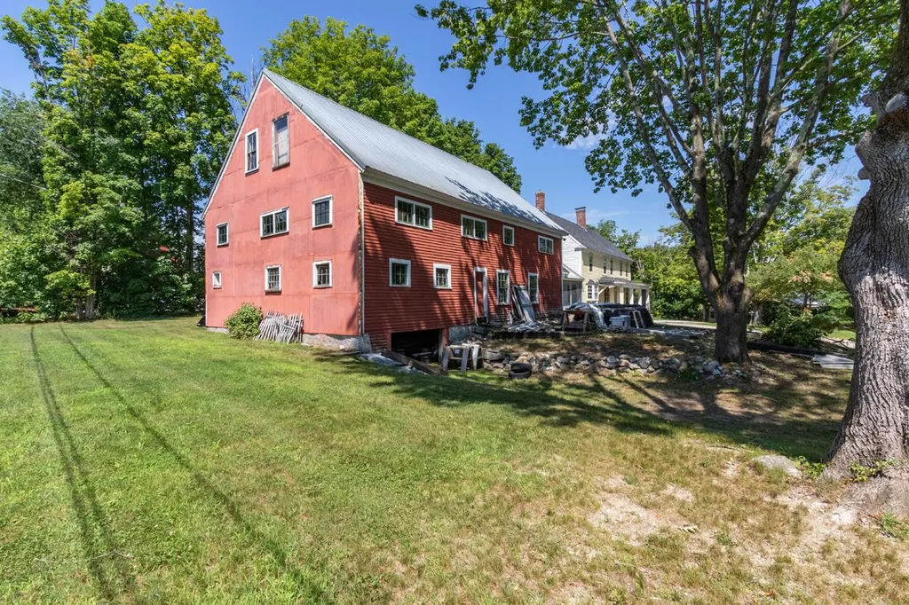 65 Maple Street Henniker NH 03242