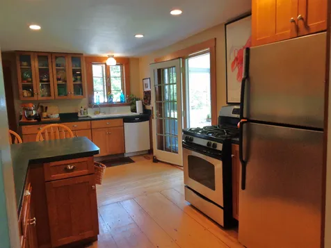 10 North Road Alexandria NH 03222