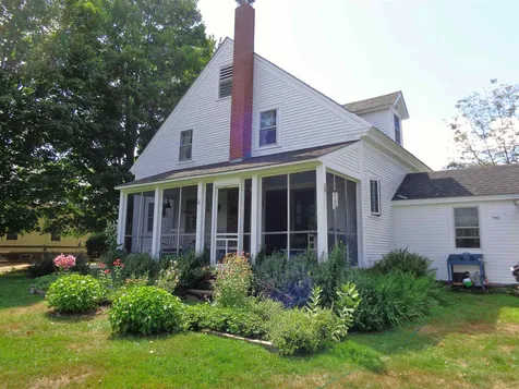 10 North Road Alexandria NH 03222
