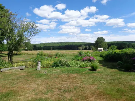 10 North Road Alexandria NH 03222
