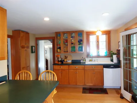 10 North Road Alexandria NH 03222