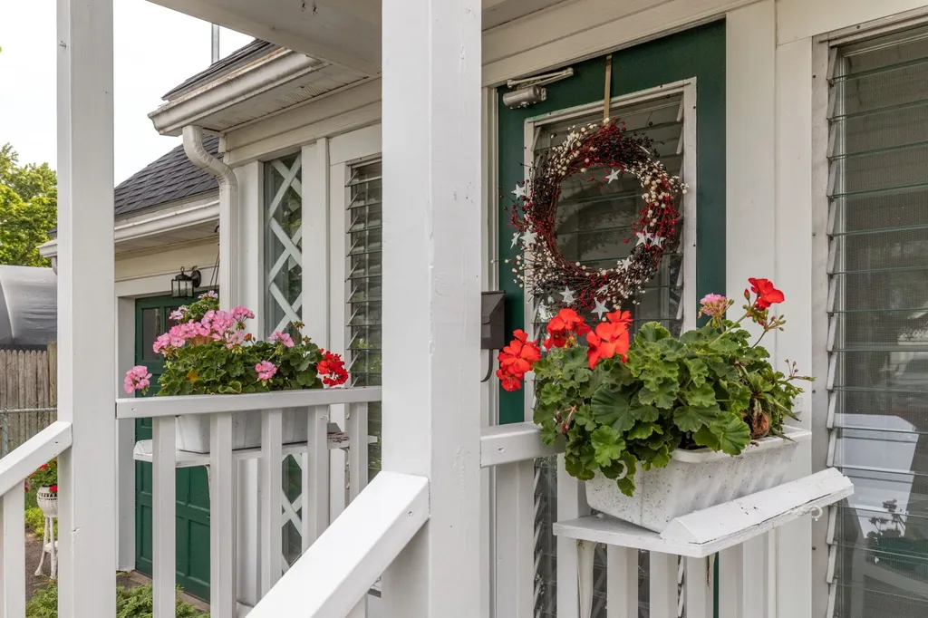 25 West Road Burlington VT 05408