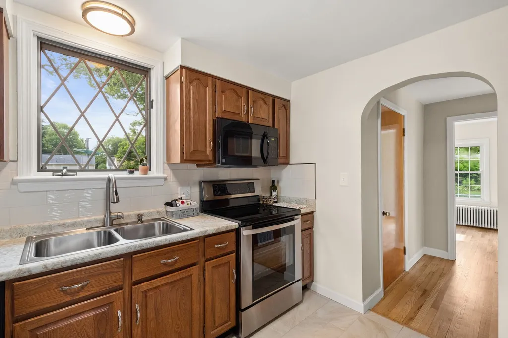25 West Road Burlington VT 05408