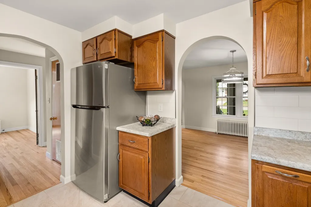 25 West Road Burlington VT 05408