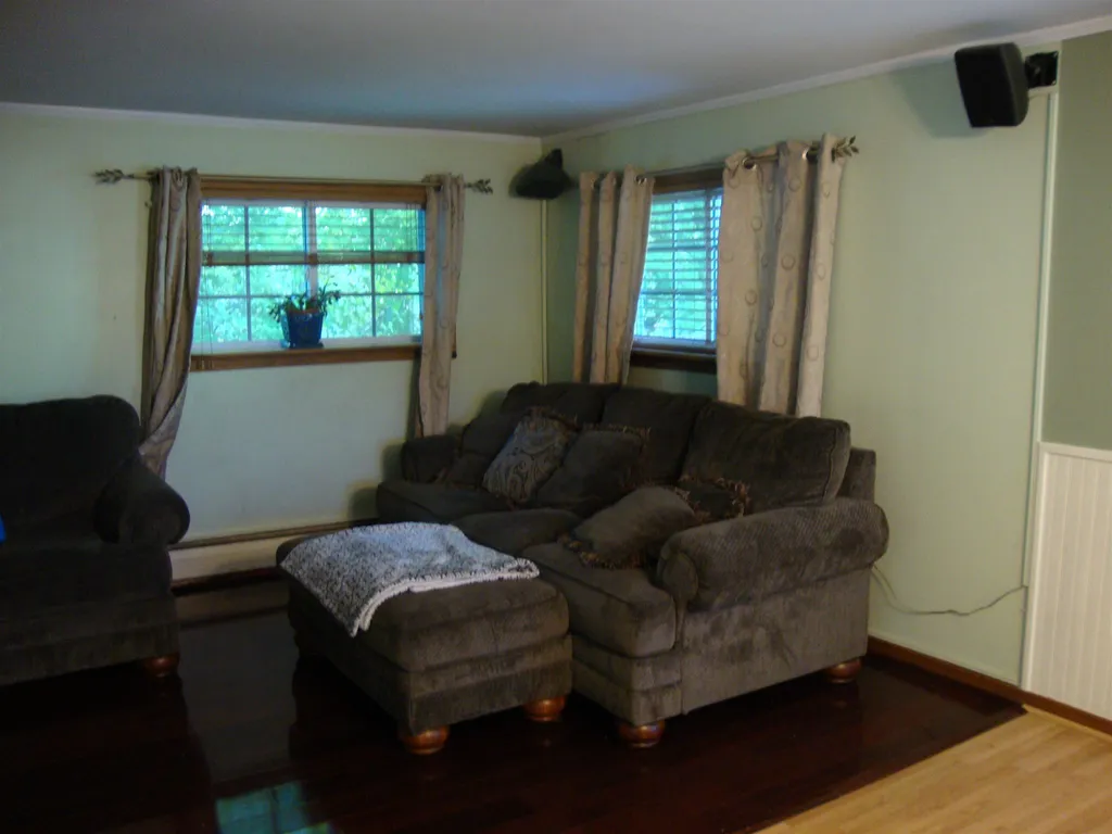 12 Hillcrest Avenue Pembroke NH 03275
