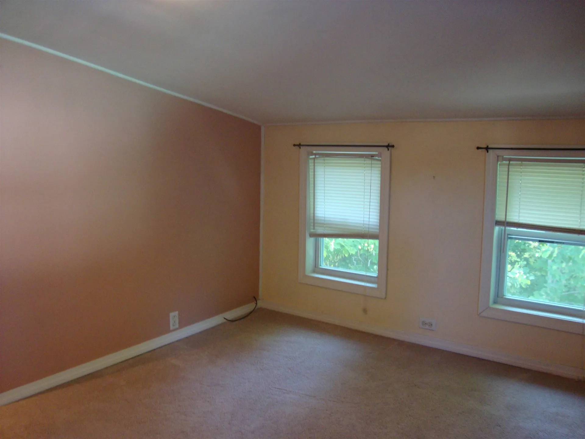 12 Hillcrest Avenue Pembroke NH 03275