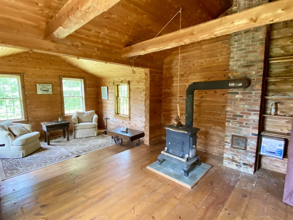 3318 Cabot Road Woodbury VT 05681