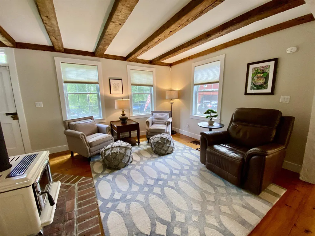 3318 Cabot Road Woodbury VT 05681