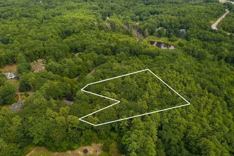 11 Cragmere Heights Road Exeter NH 03833