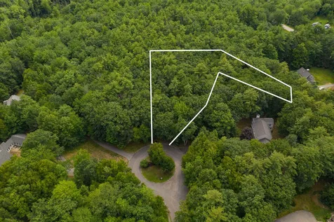 11 Cragmere Heights Road Exeter NH 03833