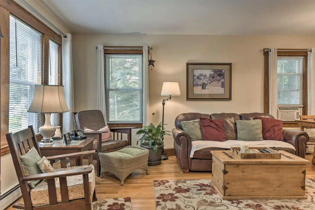 569 West Street Keene NH 03431