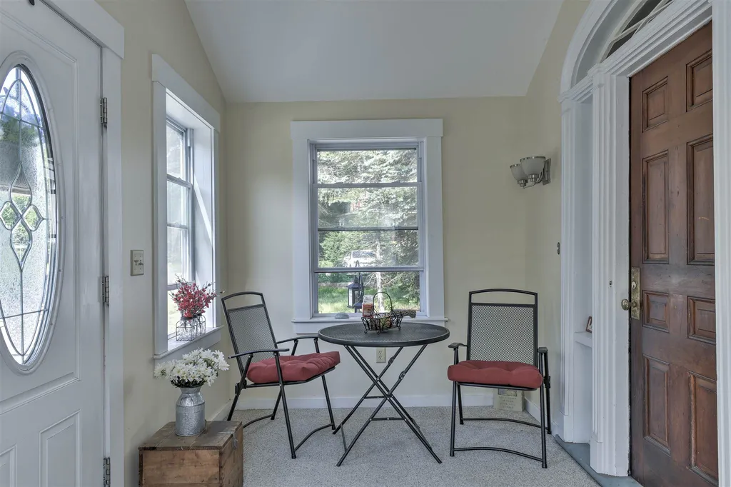 569 West Street Keene NH 03431