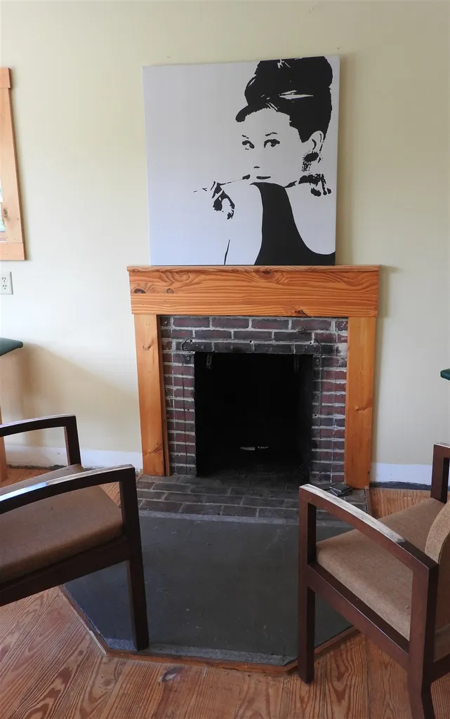297 Pleasant Street Concord NH 03301