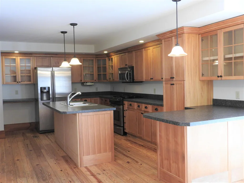 297 Pleasant Street Concord NH 03301