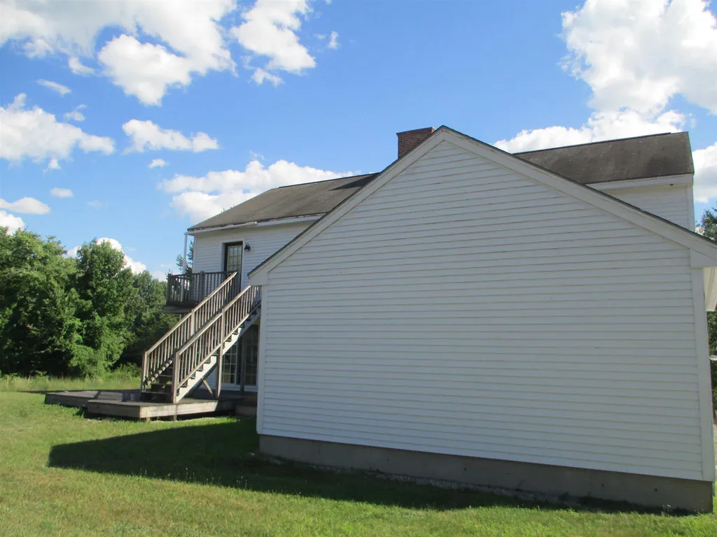 15 Emerson Road Milford NH 03055