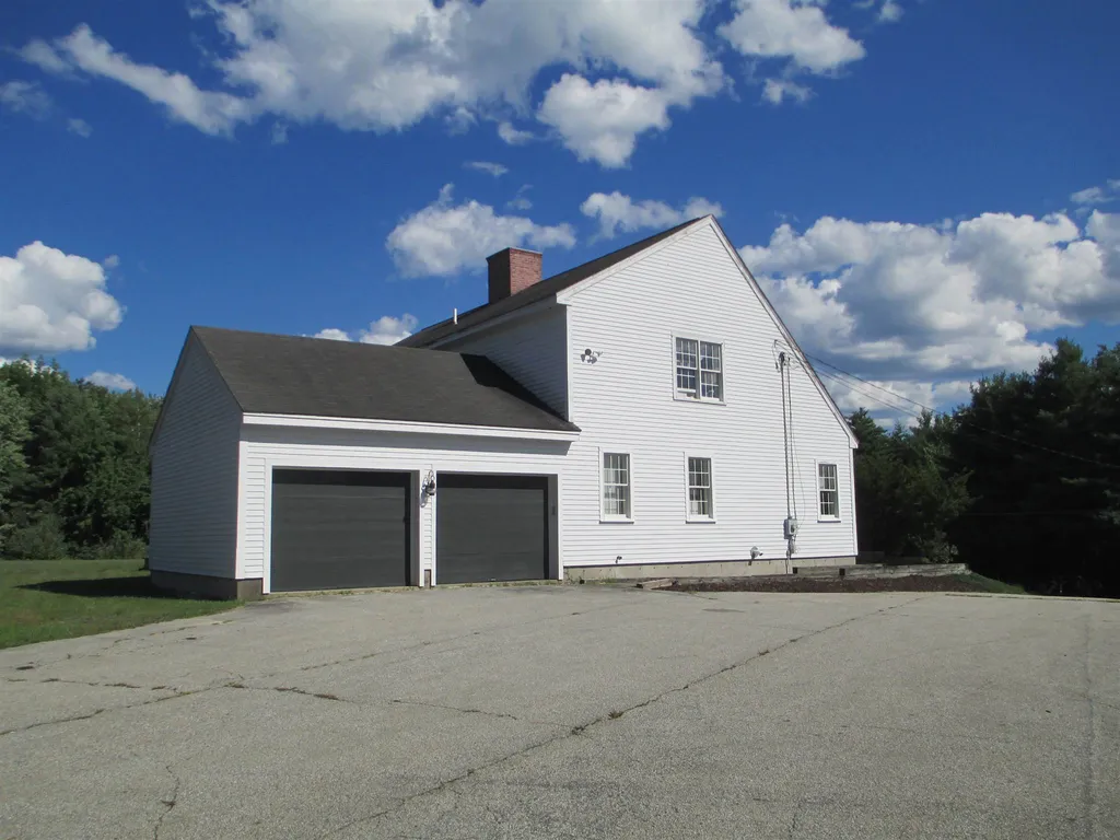 15 Emerson Road Milford NH 03055