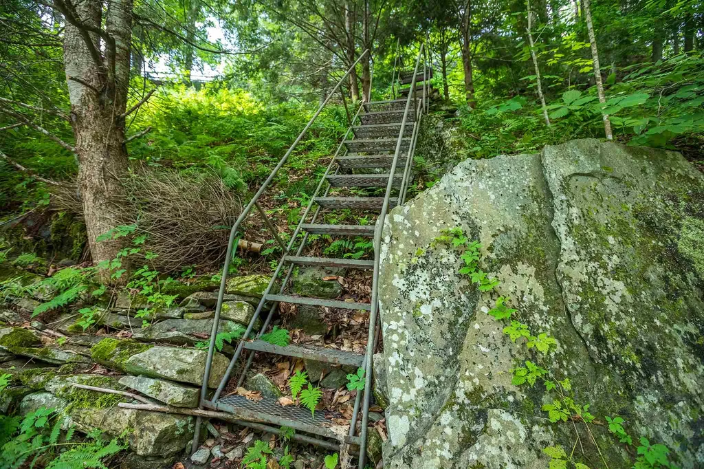16 Landgrove Road Landgrove VT 05148