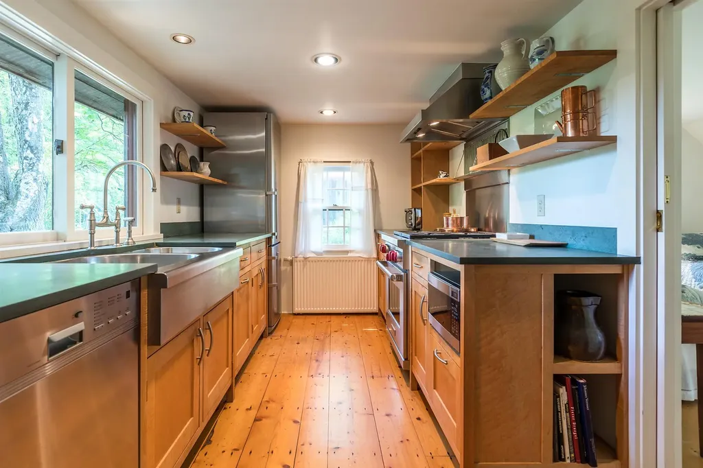 16 Landgrove Road Landgrove VT 05148