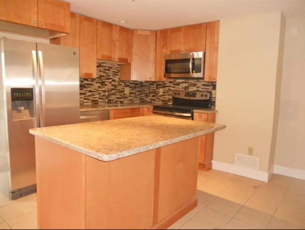 71 Harold Street Manchester NH 03104