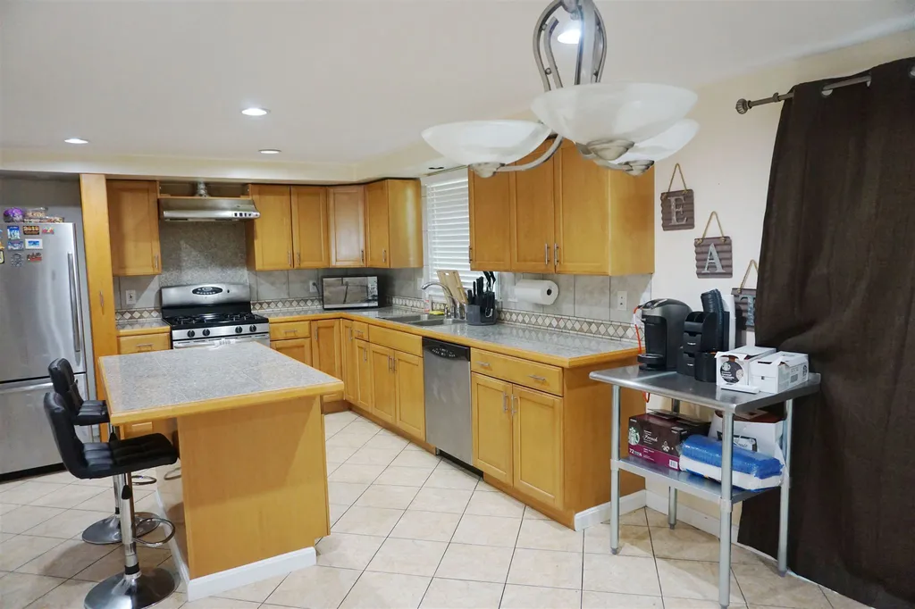 54-56 Hunt Street Nashua NH 03060