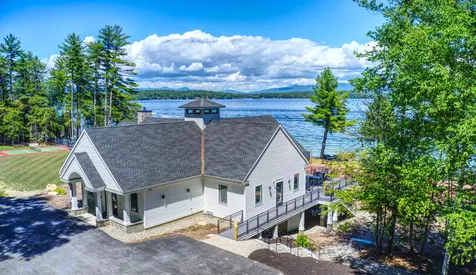 121 Summit Avenue Gilford NH 03249