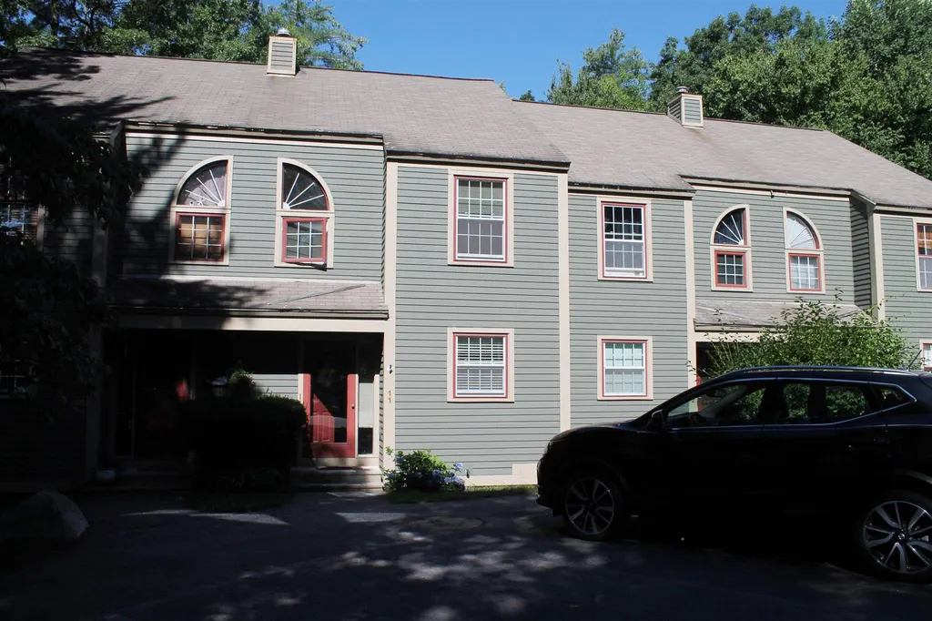 1465 Hooksett Road Hooksett NH 03106