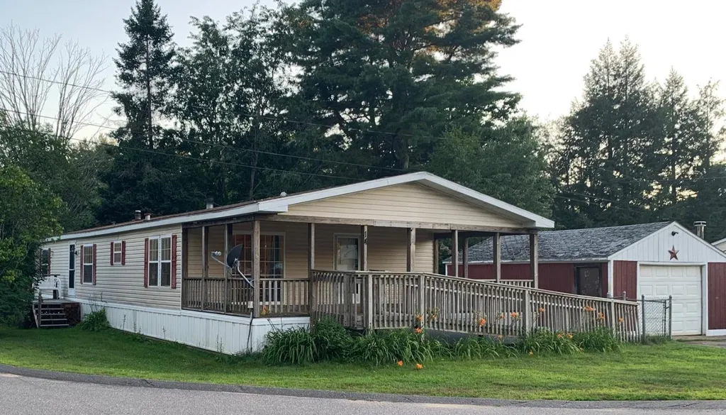 14 Stark Street Belmont NH 03220