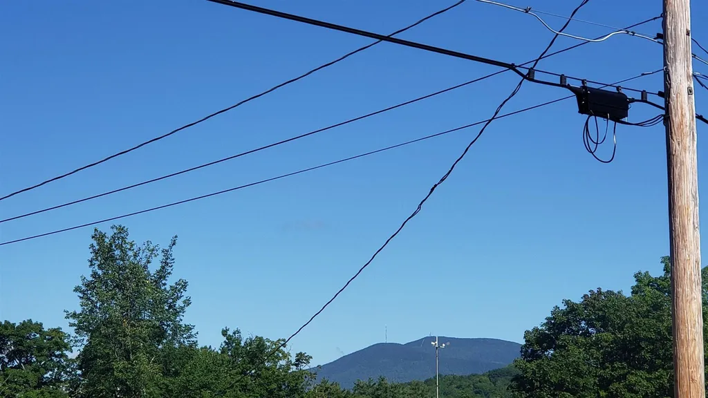 10 Leslie Avenue Claremont NH 03743