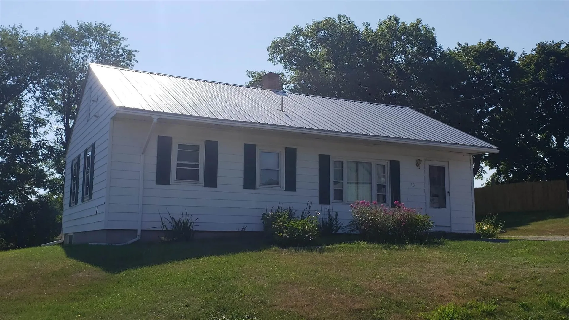 10 Leslie Avenue Claremont NH 03743