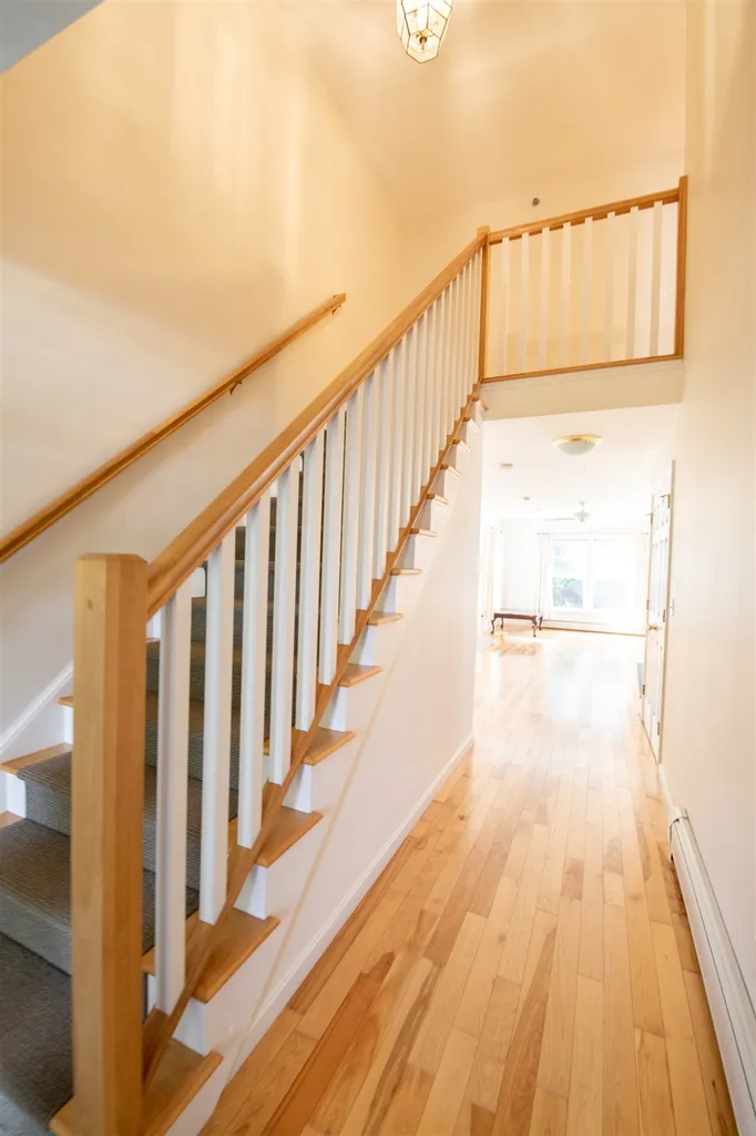 17 Lilac Lane South Burlington VT 05403