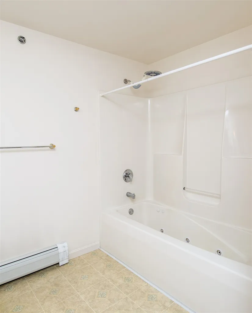 17 Lilac Lane South Burlington VT 05403