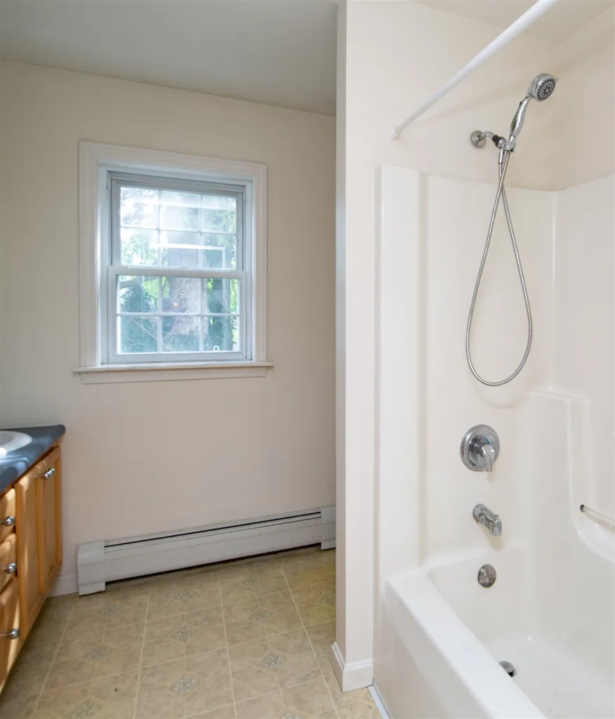 17 Lilac Lane South Burlington VT 05403