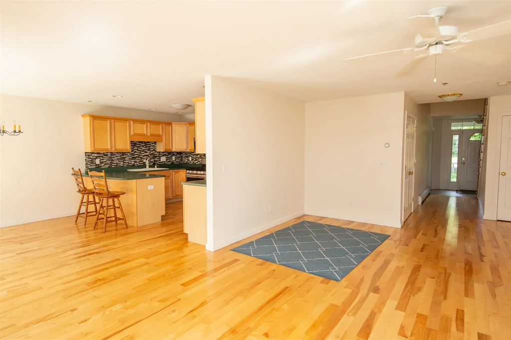17 Lilac Lane South Burlington VT 05403
