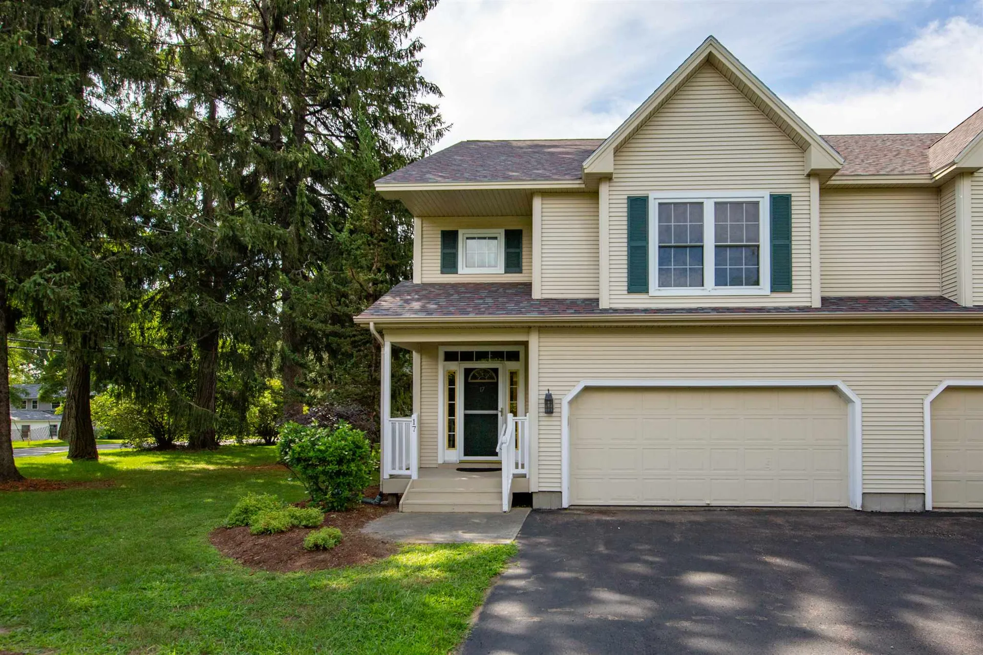 17 Lilac Lane South Burlington VT 05403