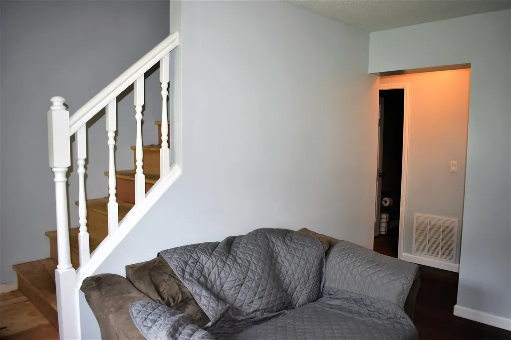 66 Preston Street Hillsborough NH 03244