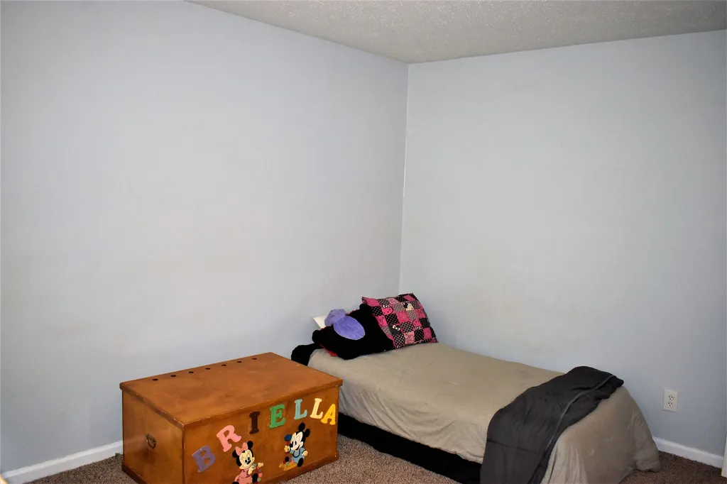 66 Preston Street Hillsborough NH 03244