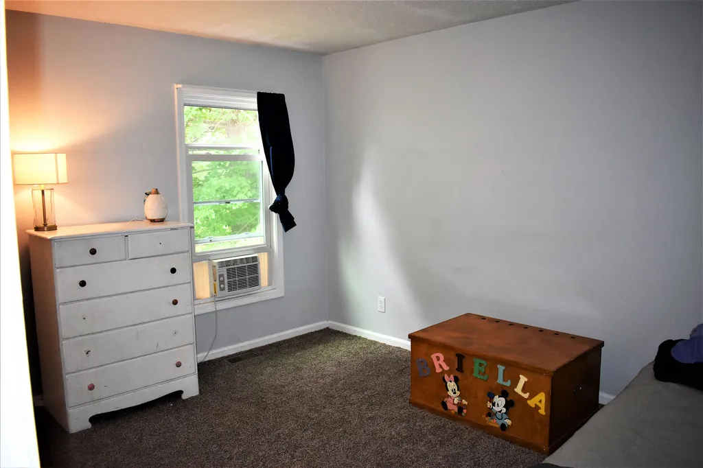 66 Preston Street Hillsborough NH 03244