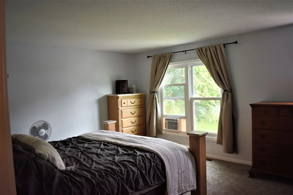 66 Preston Street Hillsborough NH 03244