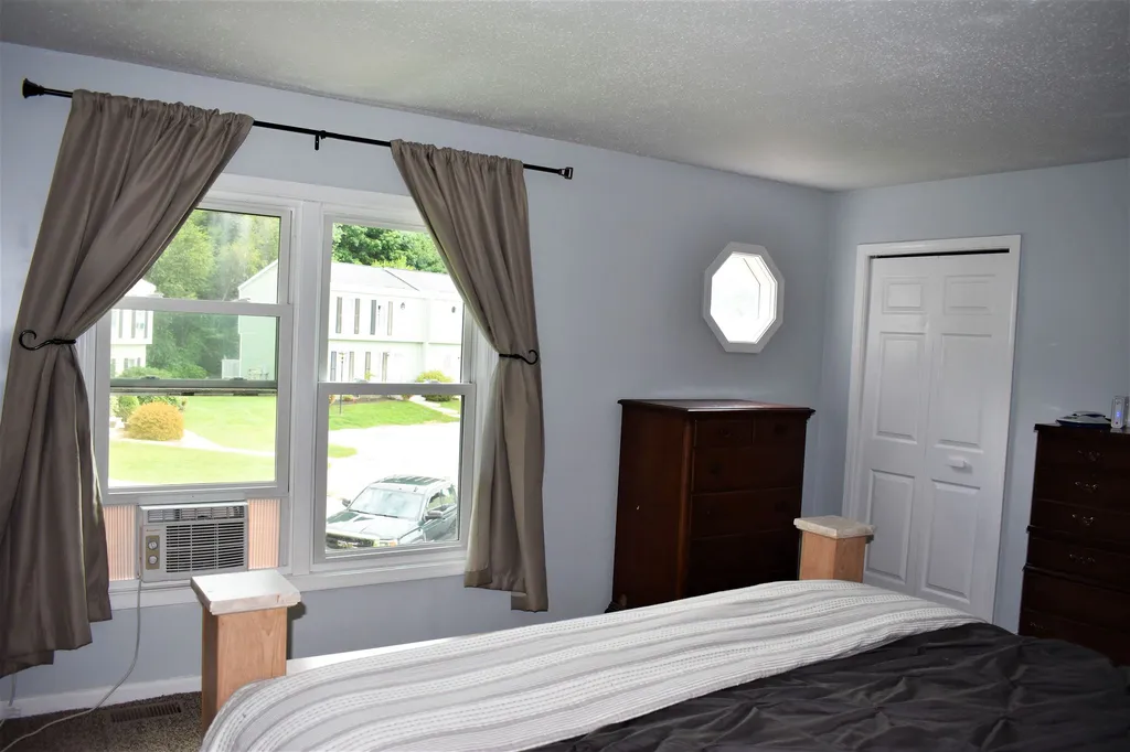 66 Preston Street Hillsborough NH 03244