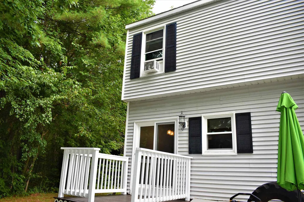 66 Preston Street Hillsborough NH 03244