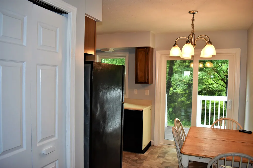 66 Preston Street Hillsborough NH 03244