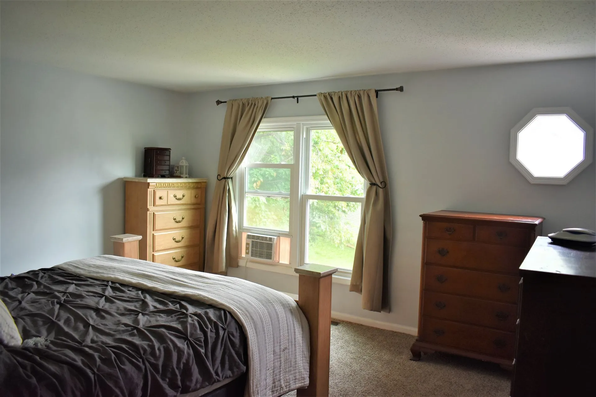 66 Preston Street Hillsborough NH 03244