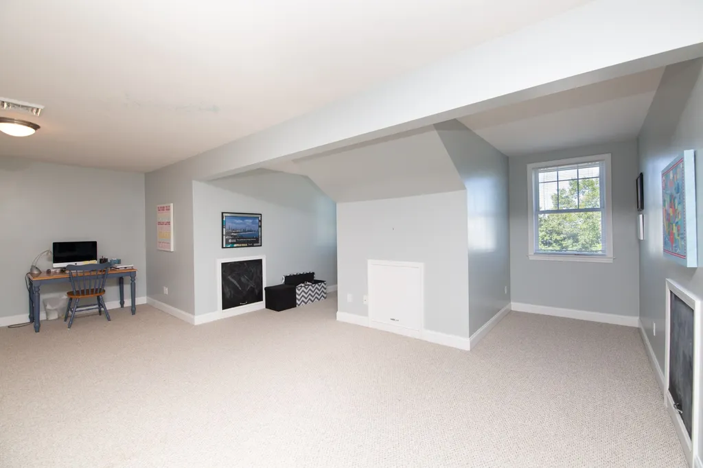 26 Vale Drive South Burlington VT 05403