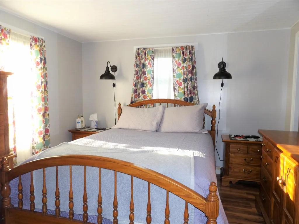 154 Thunder Road Franklin NH 03235