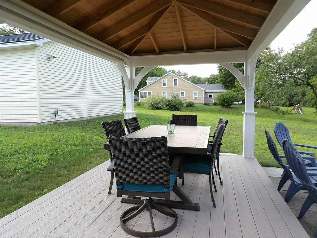 154 Thunder Road Franklin NH 03235