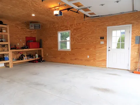 154 Thunder Road Franklin NH 03235