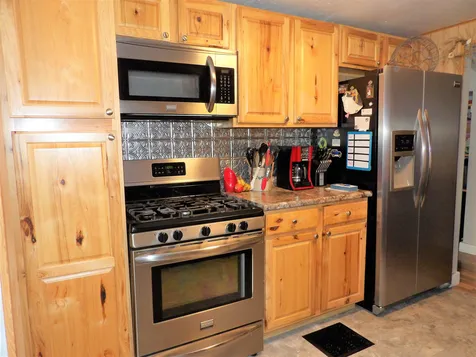 154 Thunder Road Franklin NH 03235