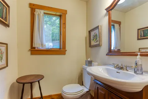 2003 Hale Hollow Road Plymouth VT 05056